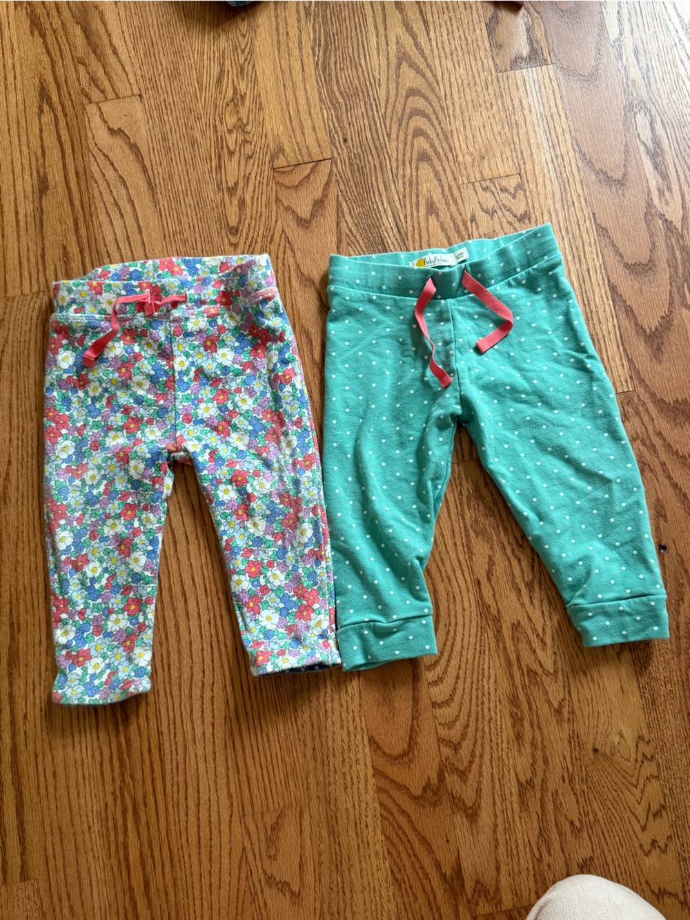 Baby Boden Green Polka Dot and Multicolor Floral Leggings